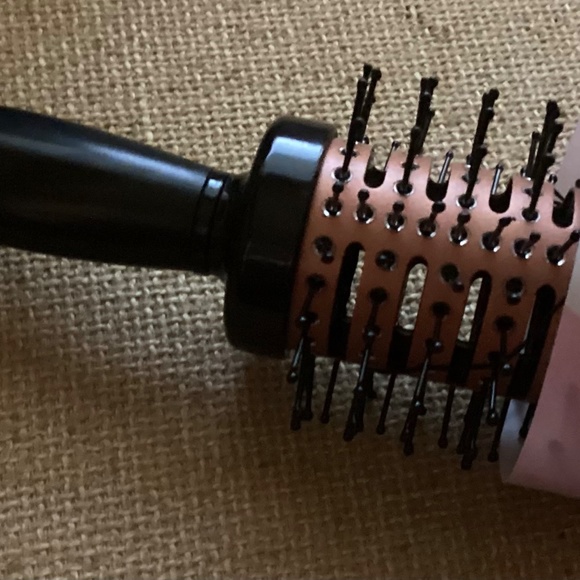 Beauty 360 Volumize and Curl Round Brush New - Picture 2 of 6